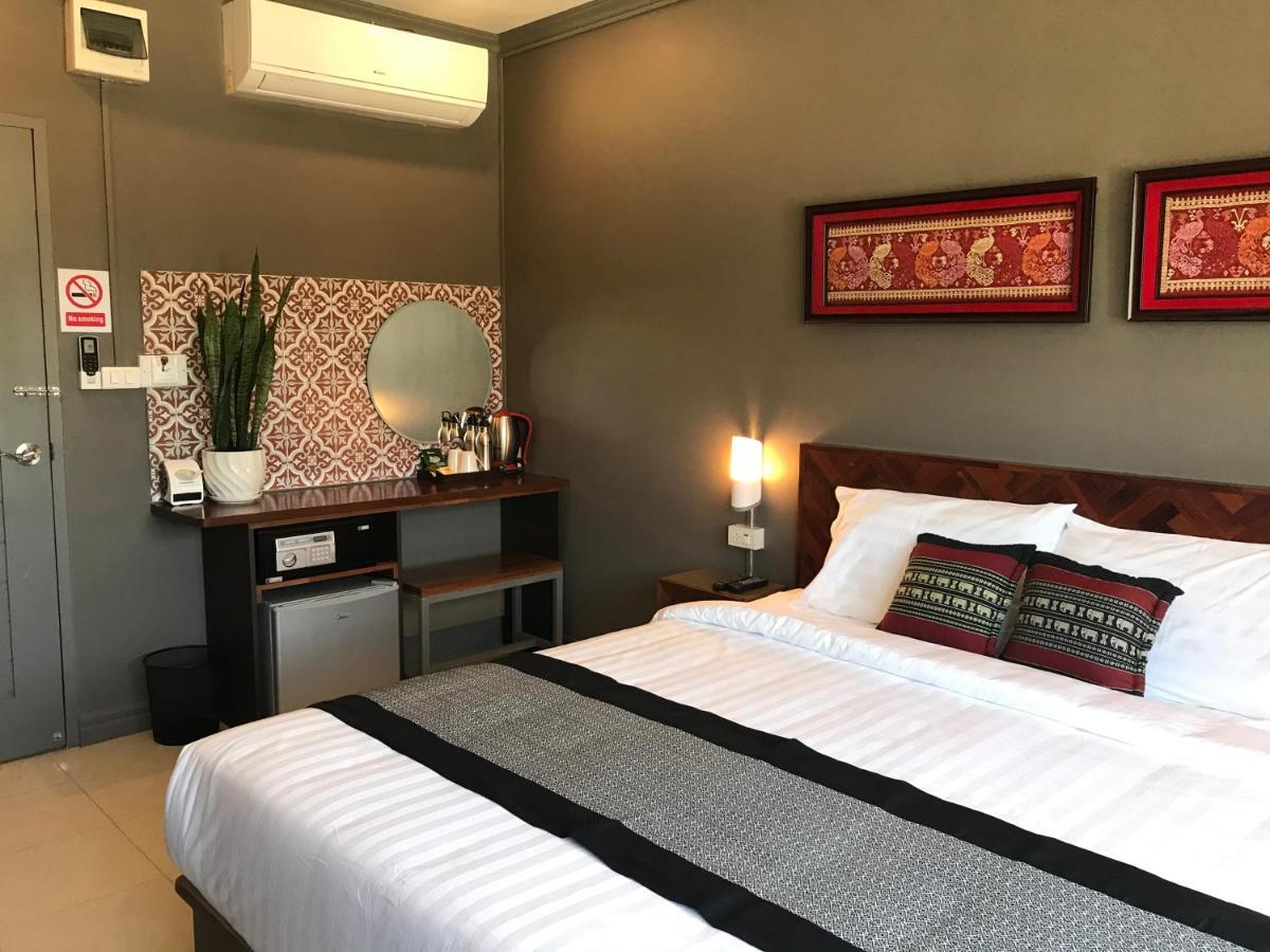 Patuxay Place Vientiane Esterno foto