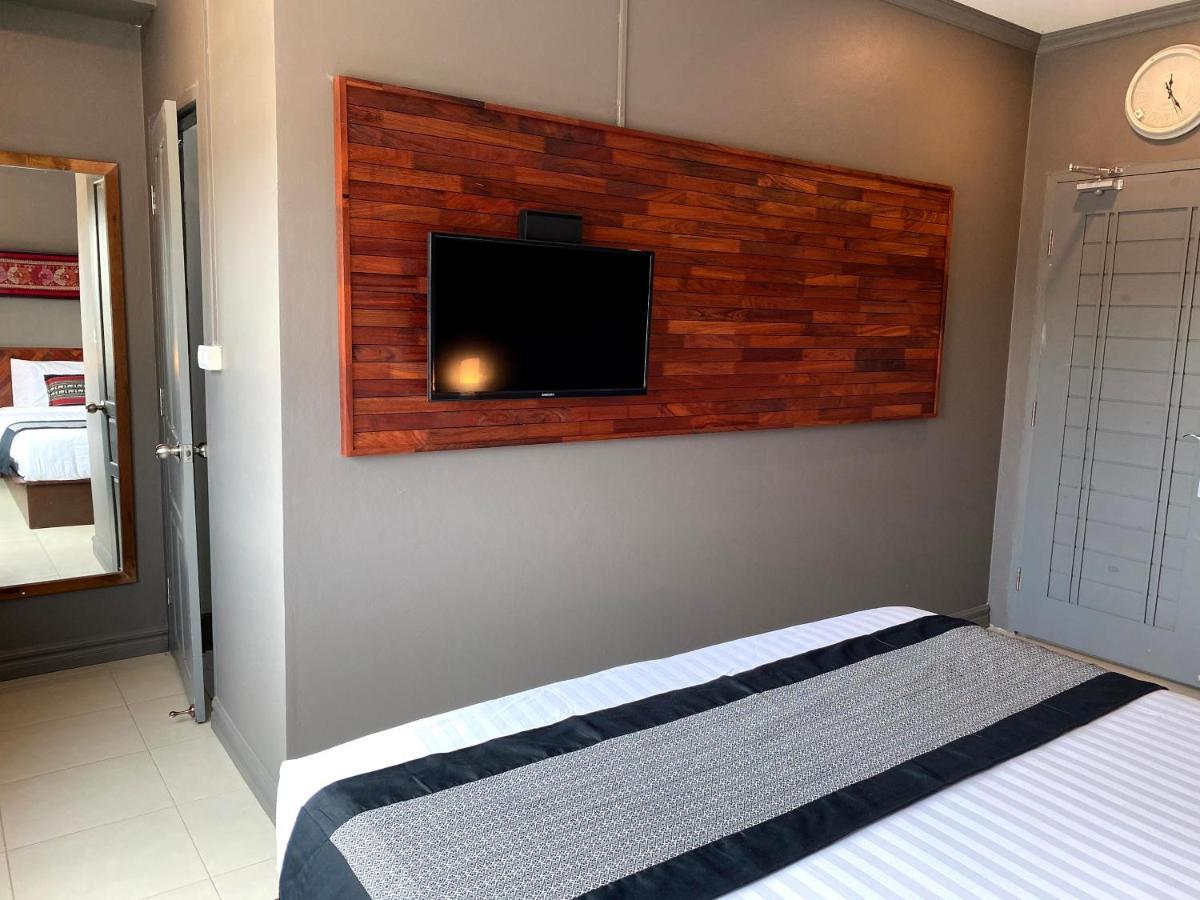 Patuxay Place Vientiane Esterno foto