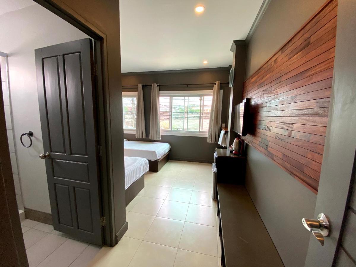 Patuxay Place Vientiane Esterno foto