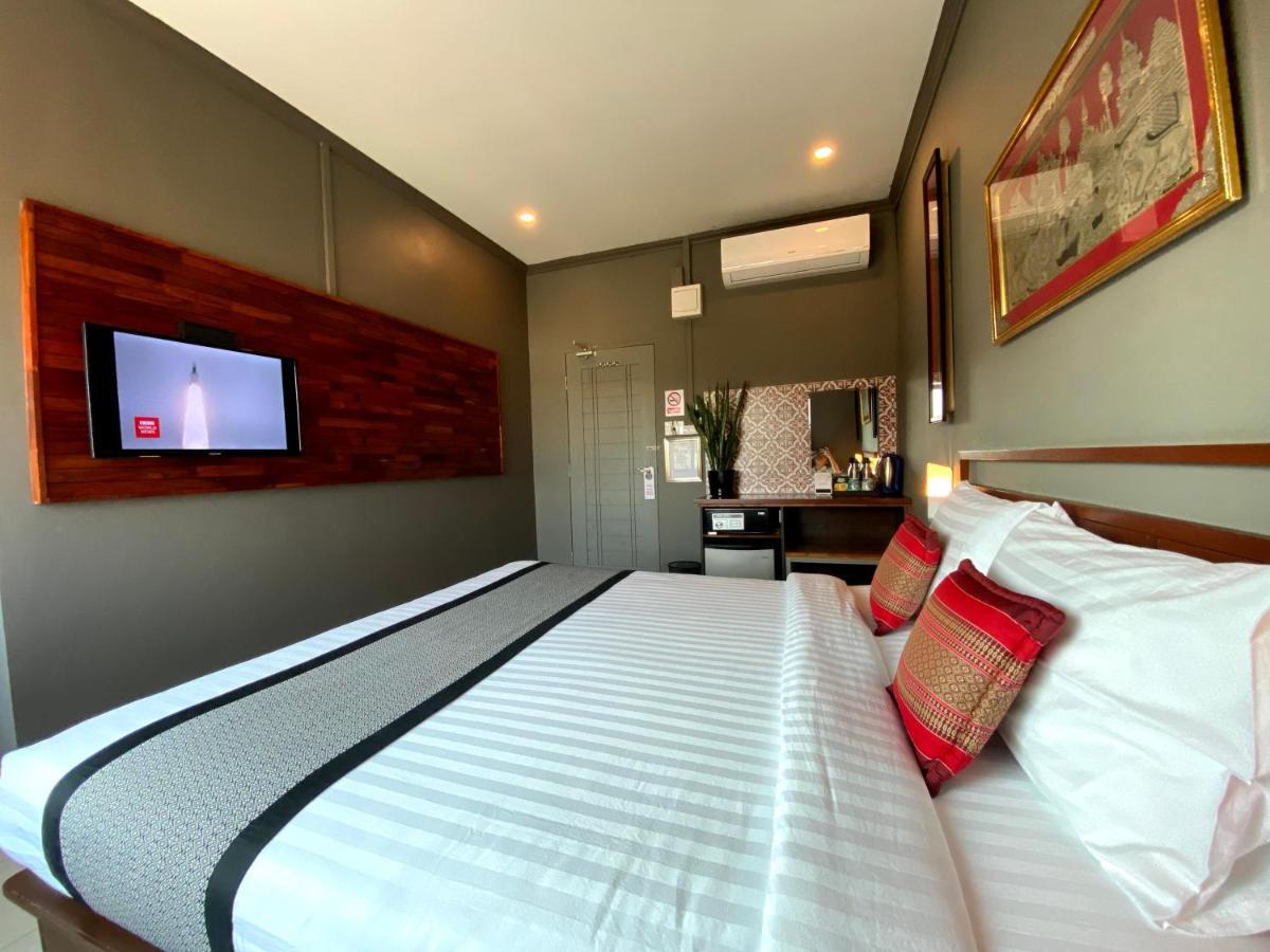 Patuxay Place Vientiane Esterno foto