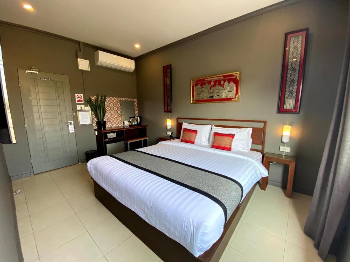 Patuxay Place Vientiane Esterno foto